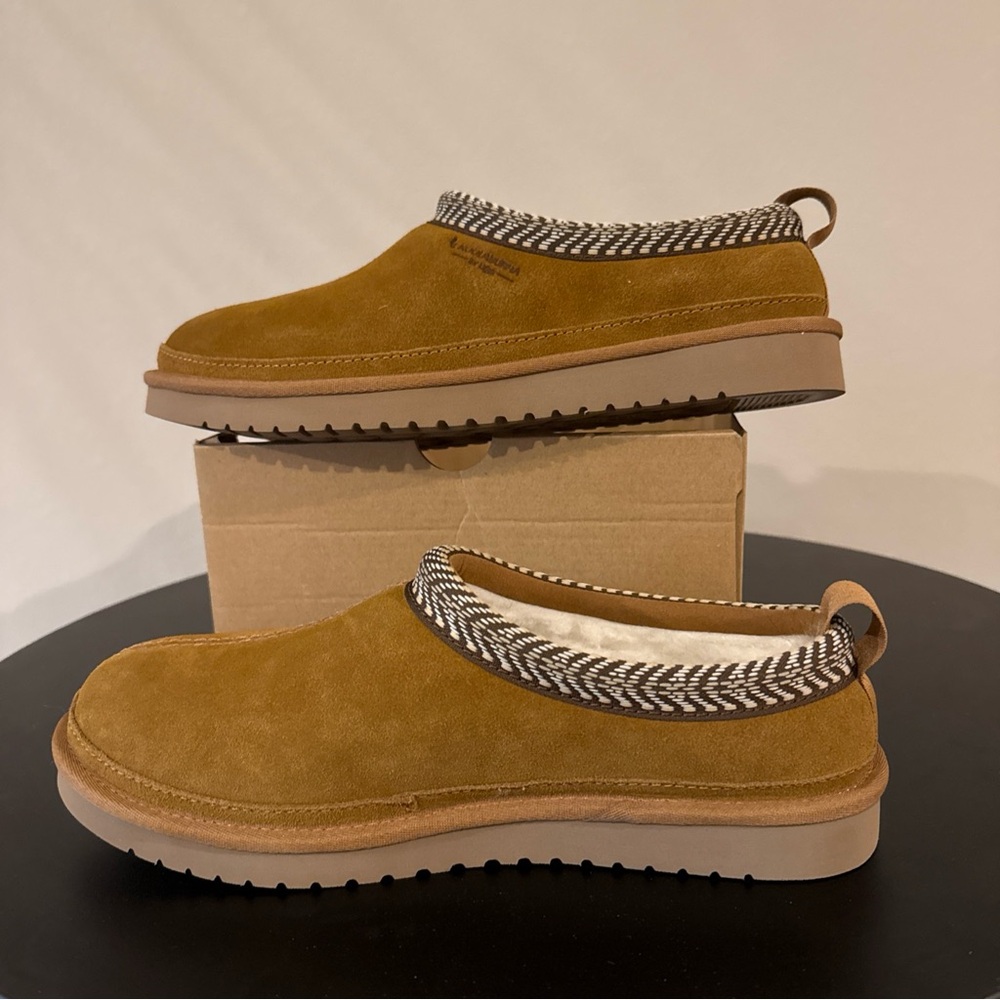 Koolaburra UGG Slip Ons - Men’s size 9